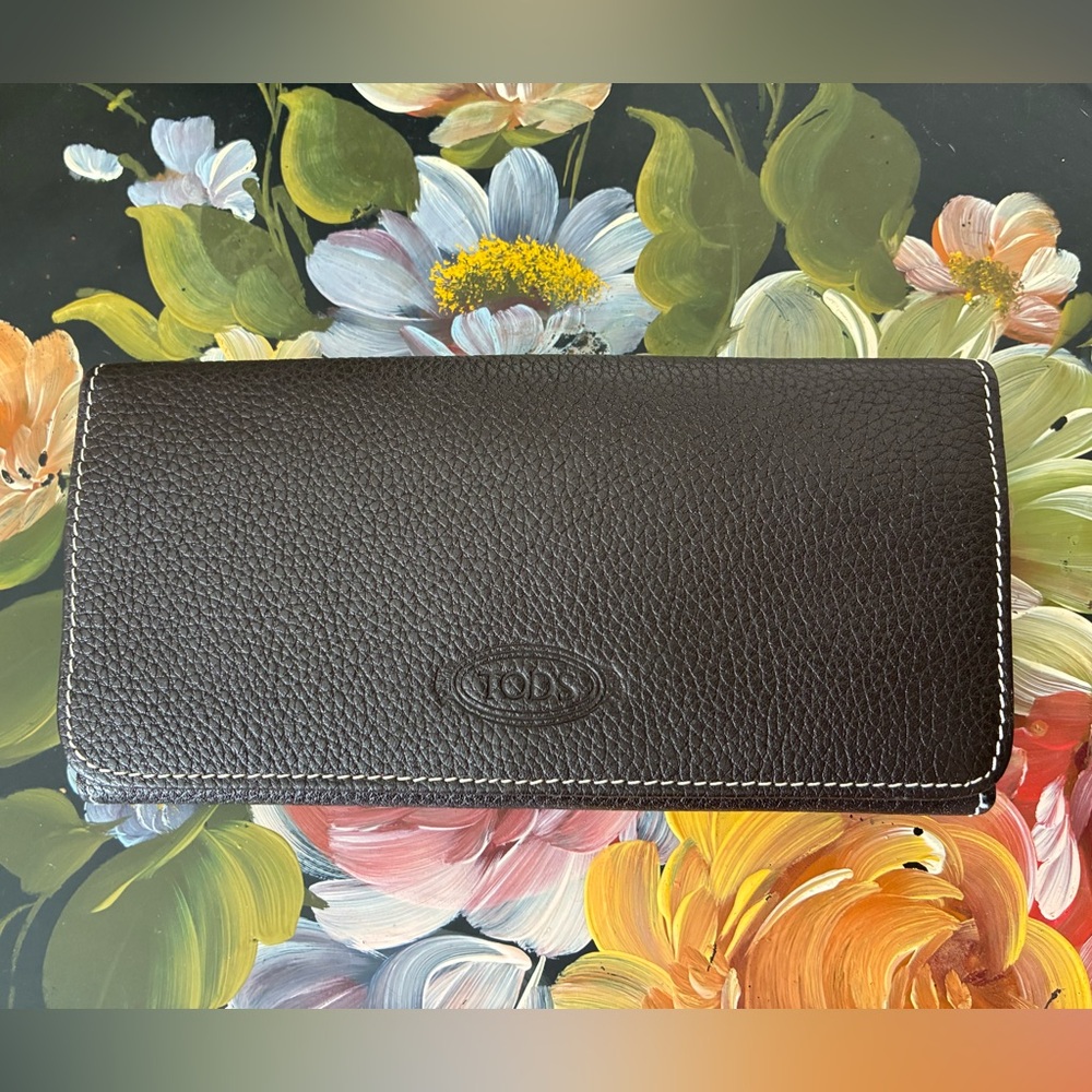 Quiet Luxury TOD’S Genuine Leather Wallet NWOT
